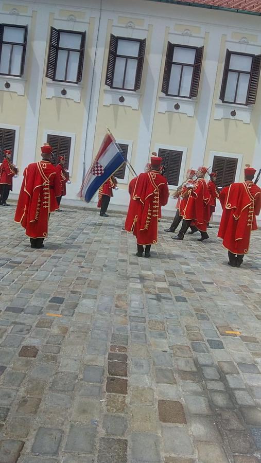 Апартаменти Mickey Mouse Supilova 24 Загреб Екстер'єр фото